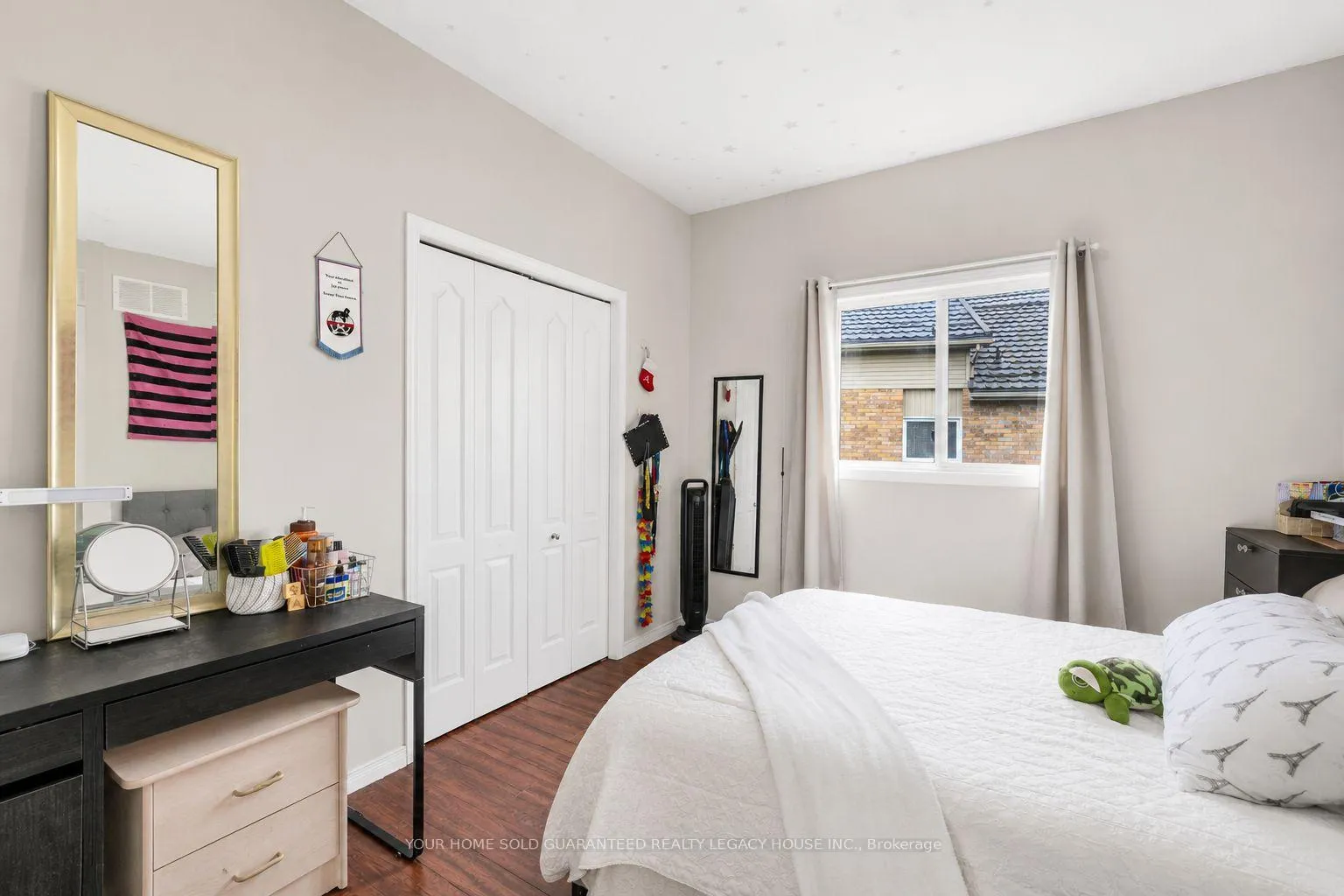 Photo 23 of 29 Cameron Court, Orangeville — HOMEH