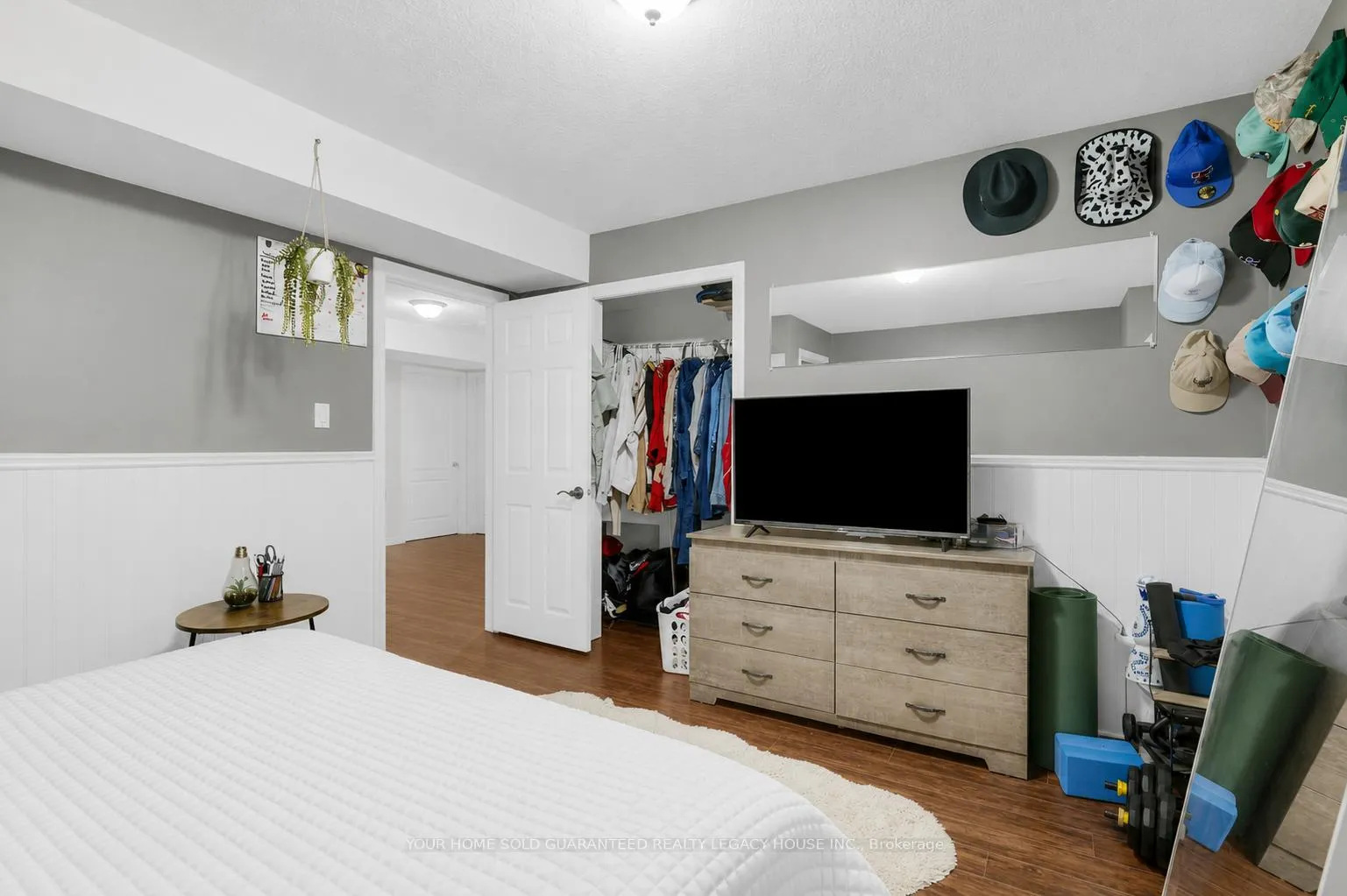 Photo 32 of 29 Cameron Court, Orangeville — HOMEH
