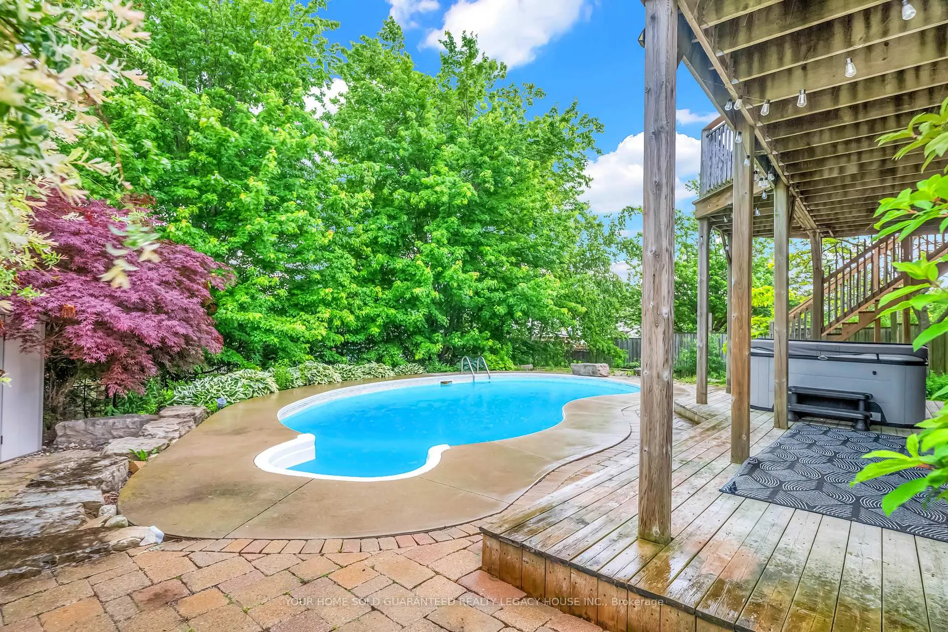 Photo 35 of 29 Cameron Court, Orangeville — HOMEH
