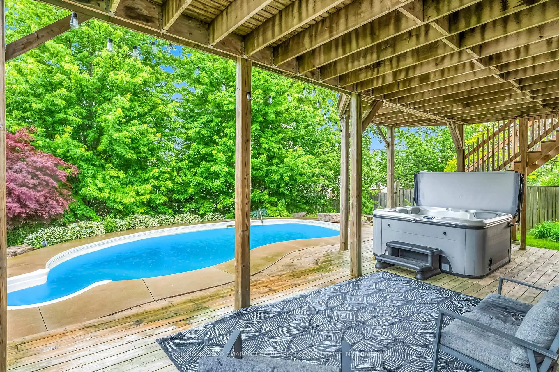Photo 40 of 29 Cameron Court, Orangeville — HOMEH
