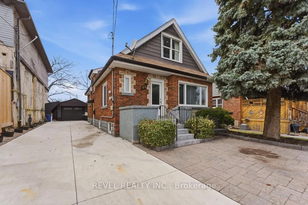 Photo 5 of 44 Jefferson Avenue, Hamilton, Bartonville — HOMEH