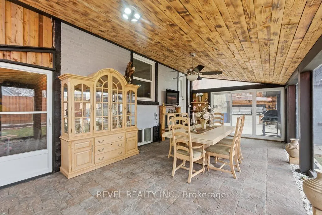 Photo 15 of 44 Jefferson Avenue, Hamilton, Bartonville — HOMEH