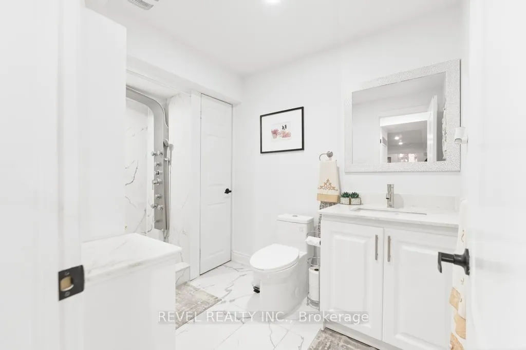 Photo 17 of 44 Jefferson Avenue, Hamilton, Bartonville — HOMEH