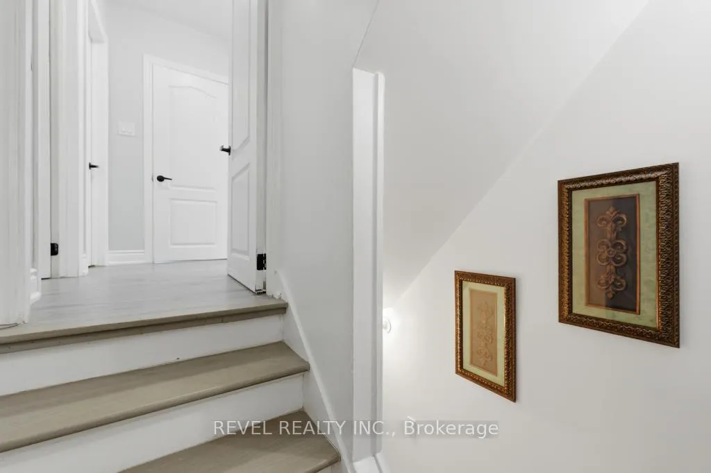 Photo 23 of 44 Jefferson Avenue, Hamilton, Bartonville — HOMEH