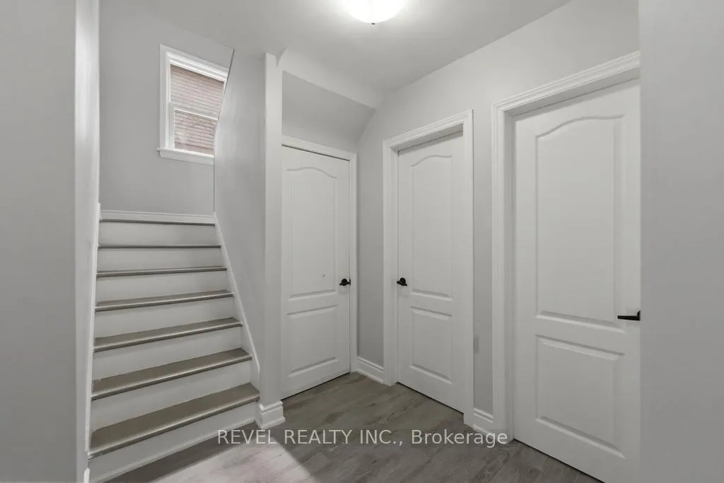 Photo 31 of 44 Jefferson Avenue, Hamilton, Bartonville — HOMEH