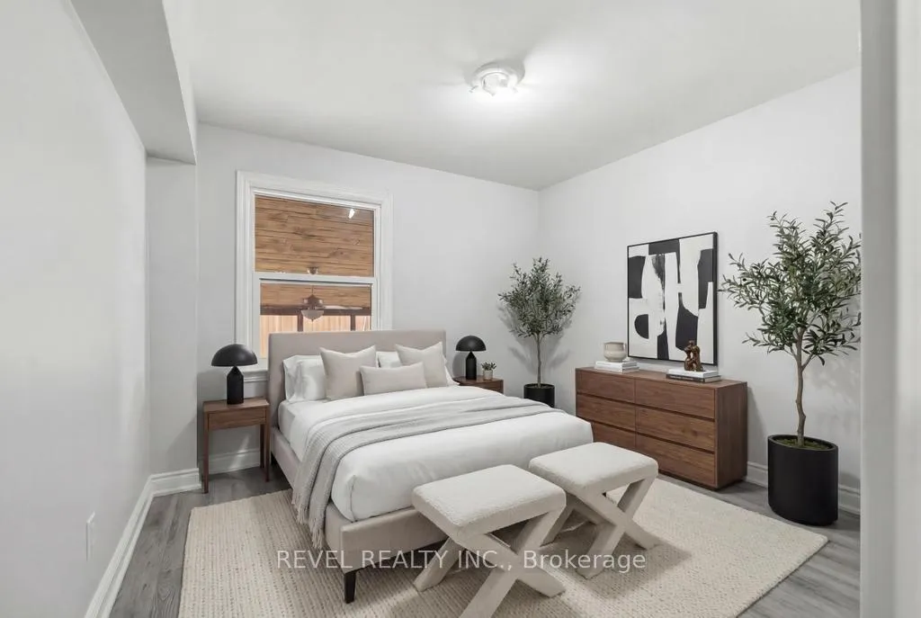 Photo 34 of 44 Jefferson Avenue, Hamilton, Bartonville — HOMEH