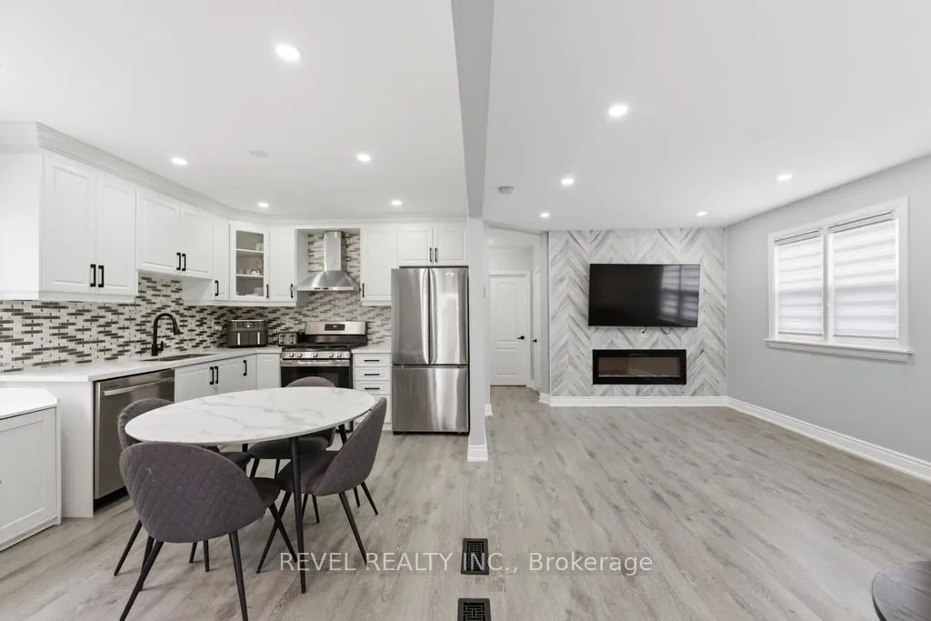 Photo 45 of 44 Jefferson Avenue, Hamilton, Bartonville — HOMEH