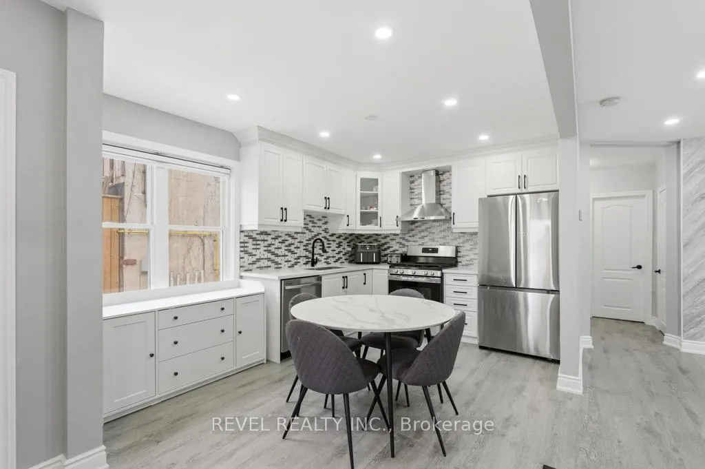 Photo 46 of 44 Jefferson Avenue, Hamilton, Bartonville — HOMEH
