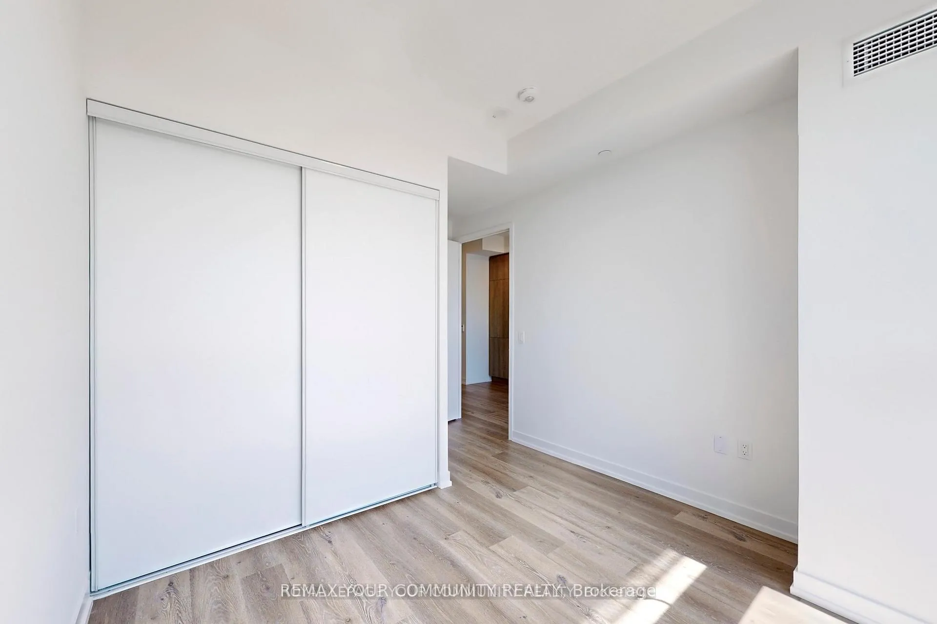 Photo 23 of Unit 2807, 225 Commerce Street, Vaughan, Vaughan Corporate Centre — HOMEH