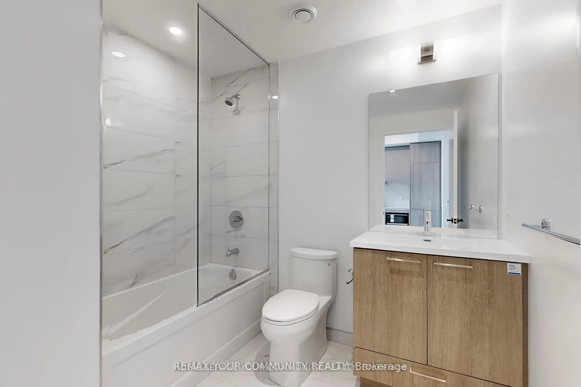 Photo 24 of Unit 2807, 225 Commerce Street, Vaughan, Vaughan Corporate Centre — HOMEH