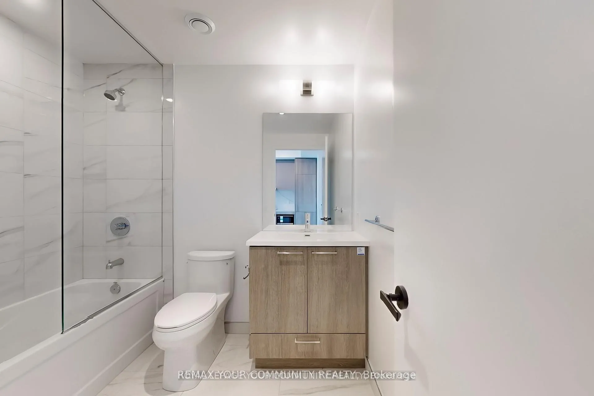 Photo 25 of Unit 2807, 225 Commerce Street, Vaughan, Vaughan Corporate Centre — HOMEH