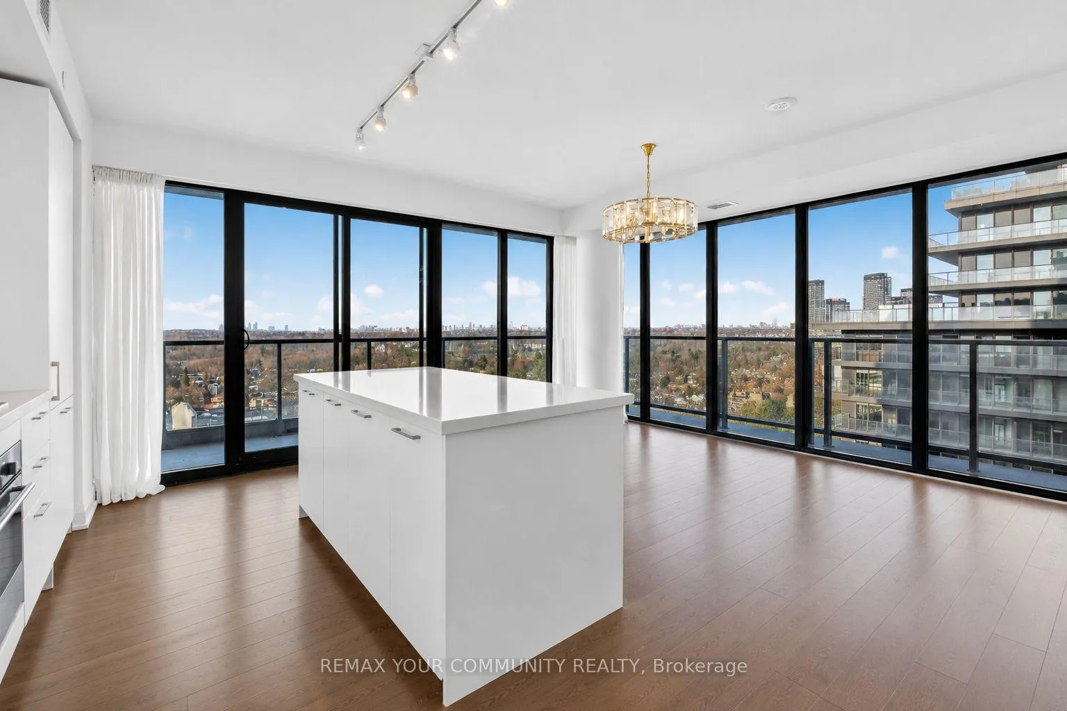Photo 6 of Unit 1305, 33 Frederick Todd Way, Toronto, Thorncliffe Park — HOMEH