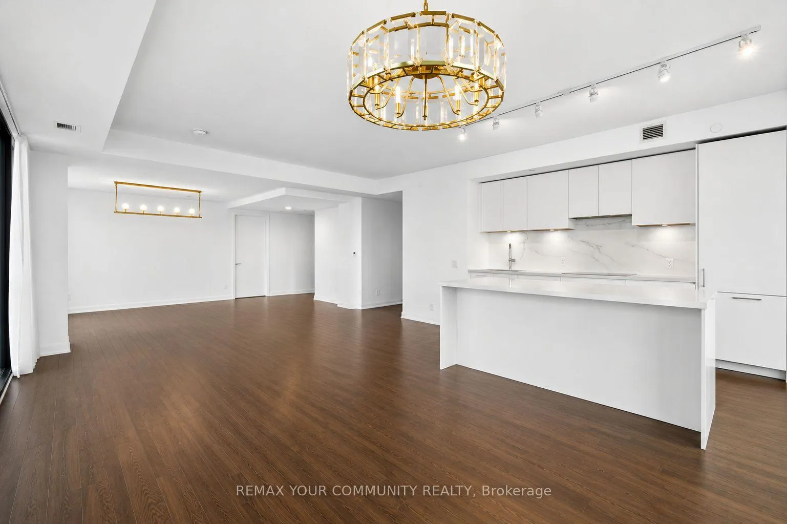 Photo 8 of Unit 1305, 33 Frederick Todd Way, Toronto, Thorncliffe Park — HOMEH