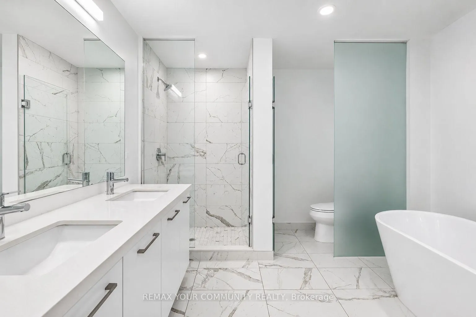 Photo 15 of Unit 1305, 33 Frederick Todd Way, Toronto, Thorncliffe Park — HOMEH