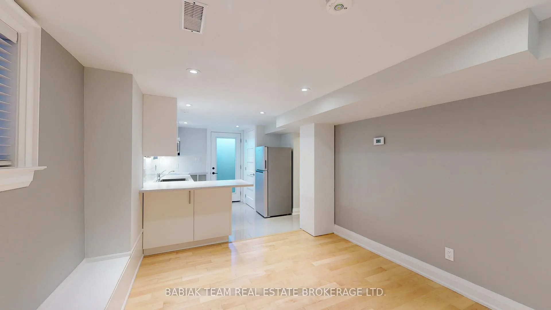 Photo 13 of Unit Lower, 1 Ostend Avenue, Toronto, High Park-Swansea — HOMEH