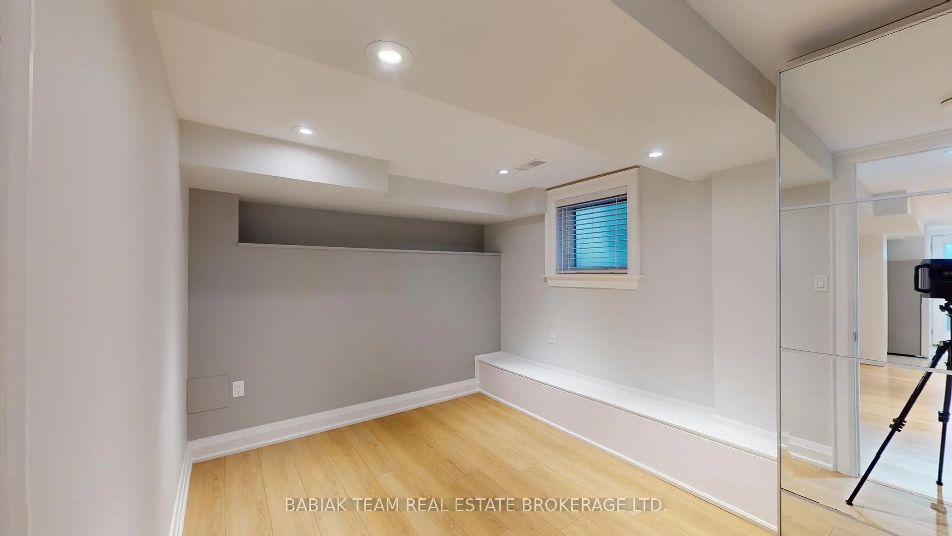 Photo 17 of Unit Lower, 1 Ostend Avenue, Toronto, High Park-Swansea — HOMEH