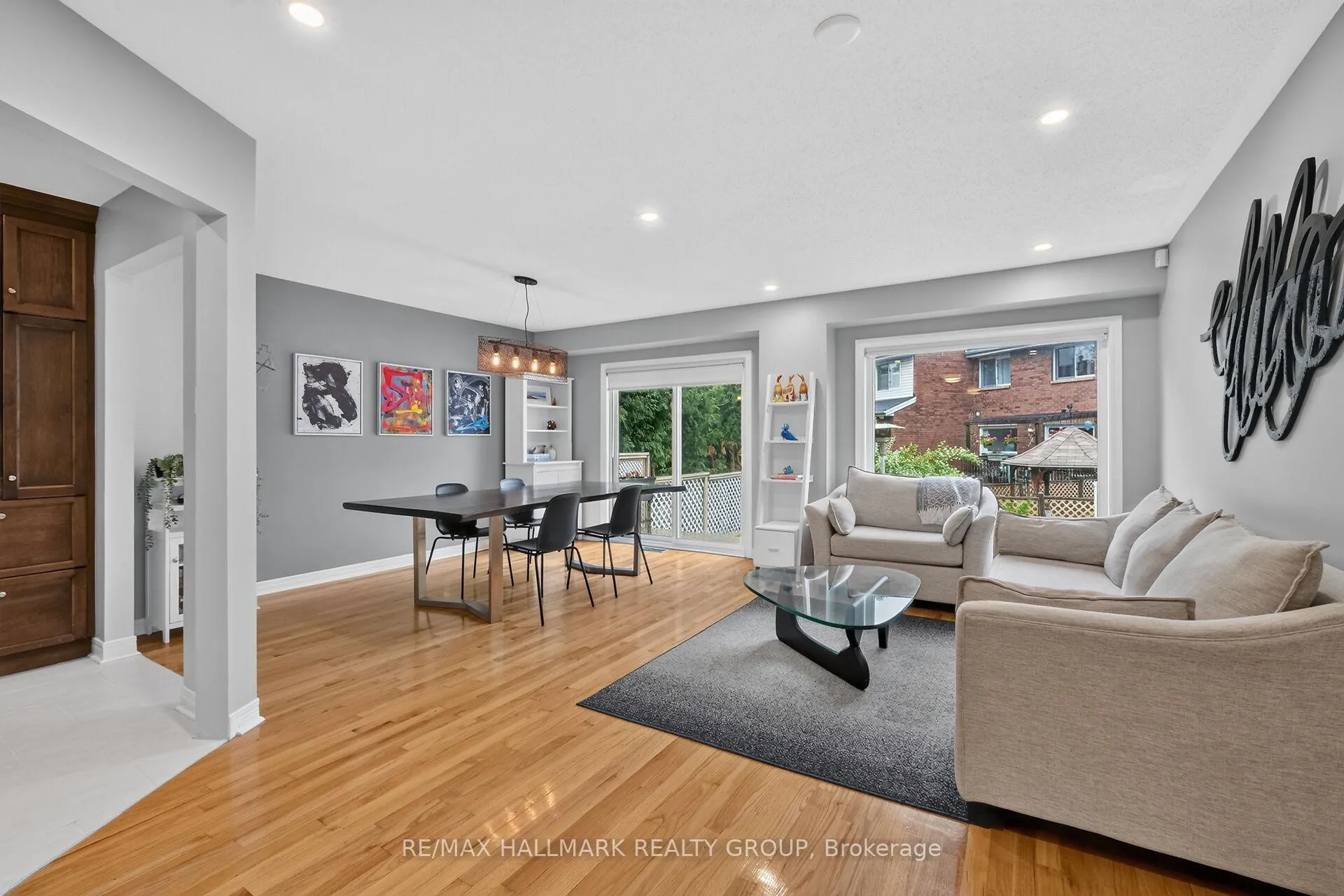Photo 8 of 162 Dunbarton Court, Ottawa, Cardinal Glen — HOMEH