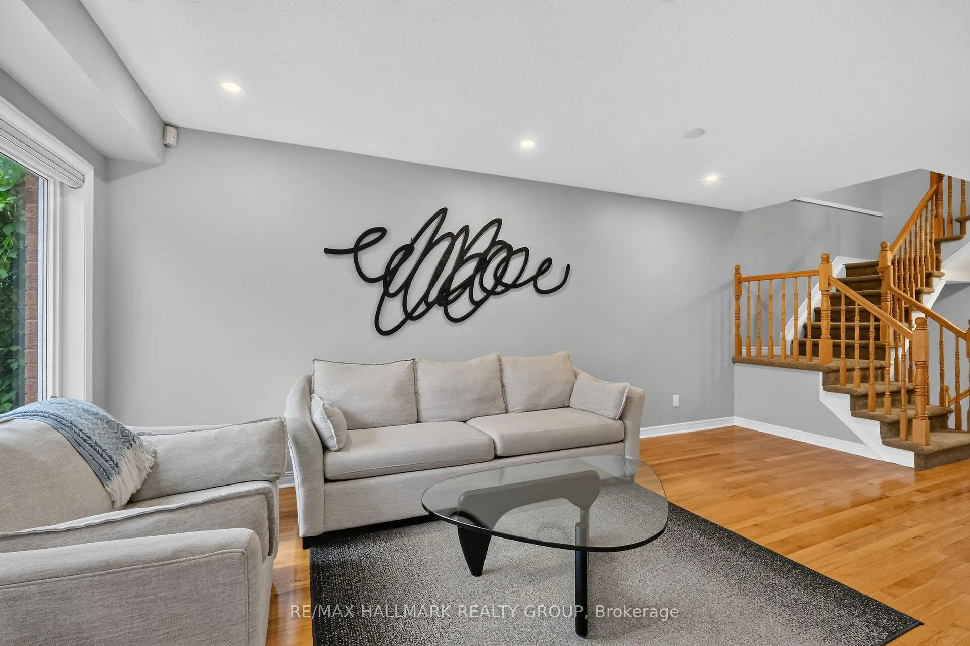 Photo 9 of 162 Dunbarton Court, Ottawa, Cardinal Glen — HOMEH