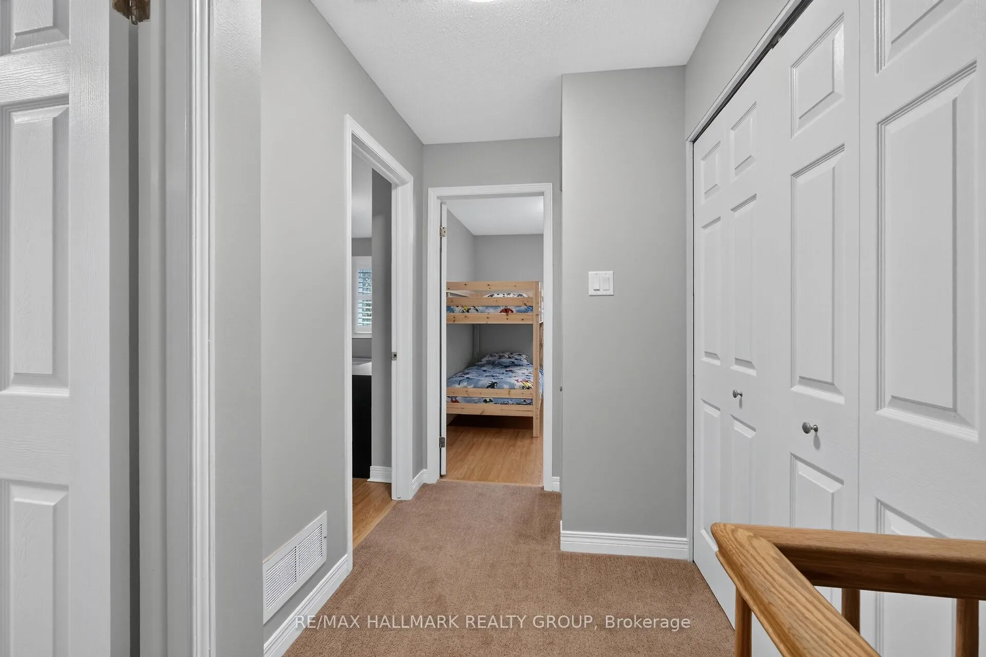 Photo 21 of 162 Dunbarton Court, Ottawa, Cardinal Glen — HOMEH