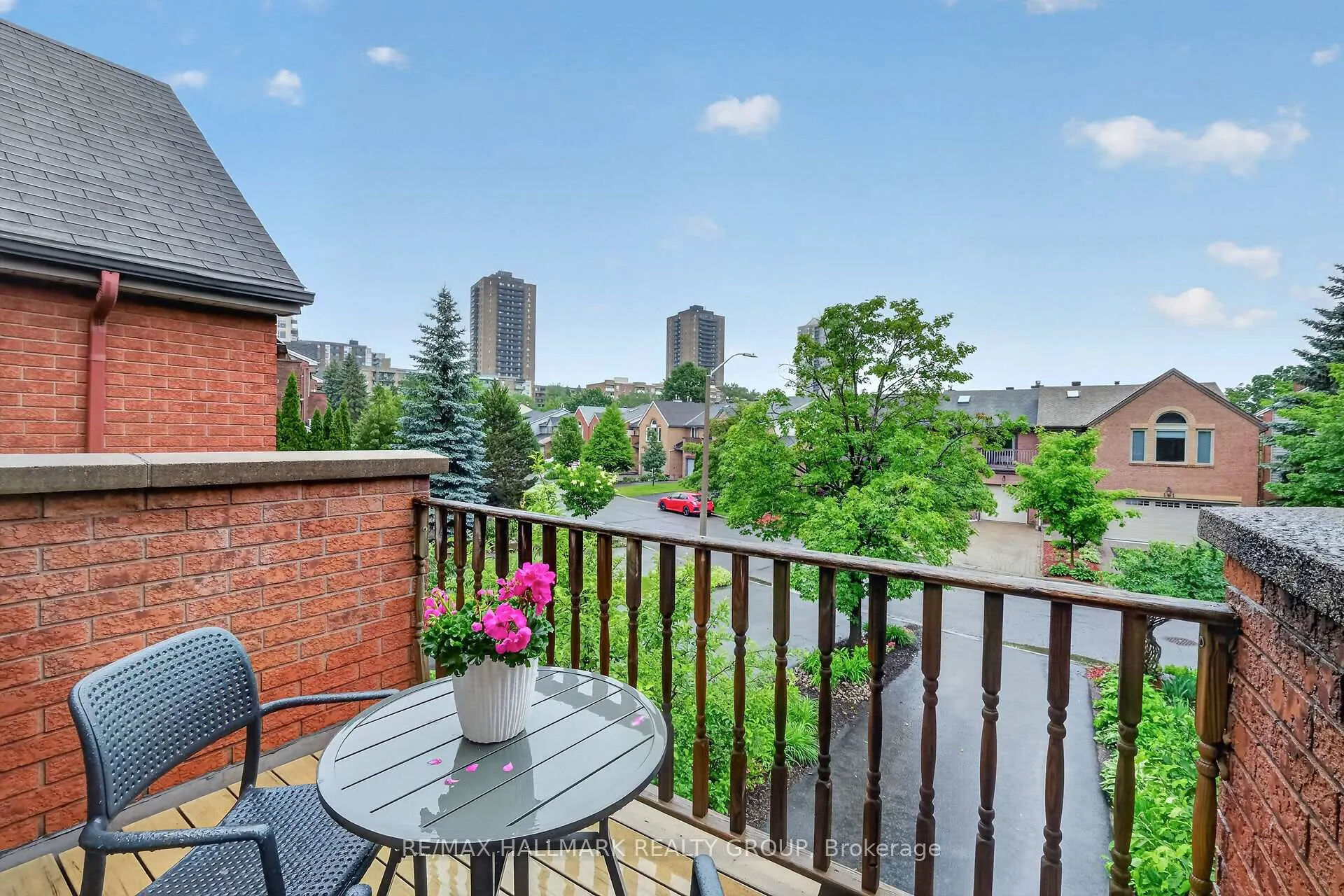 Photo 26 of 162 Dunbarton Court, Ottawa, Cardinal Glen — HOMEH