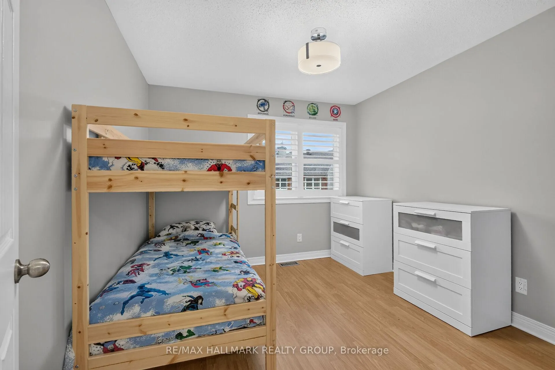 Photo 33 of 162 Dunbarton Court, Ottawa, Cardinal Glen — HOMEH