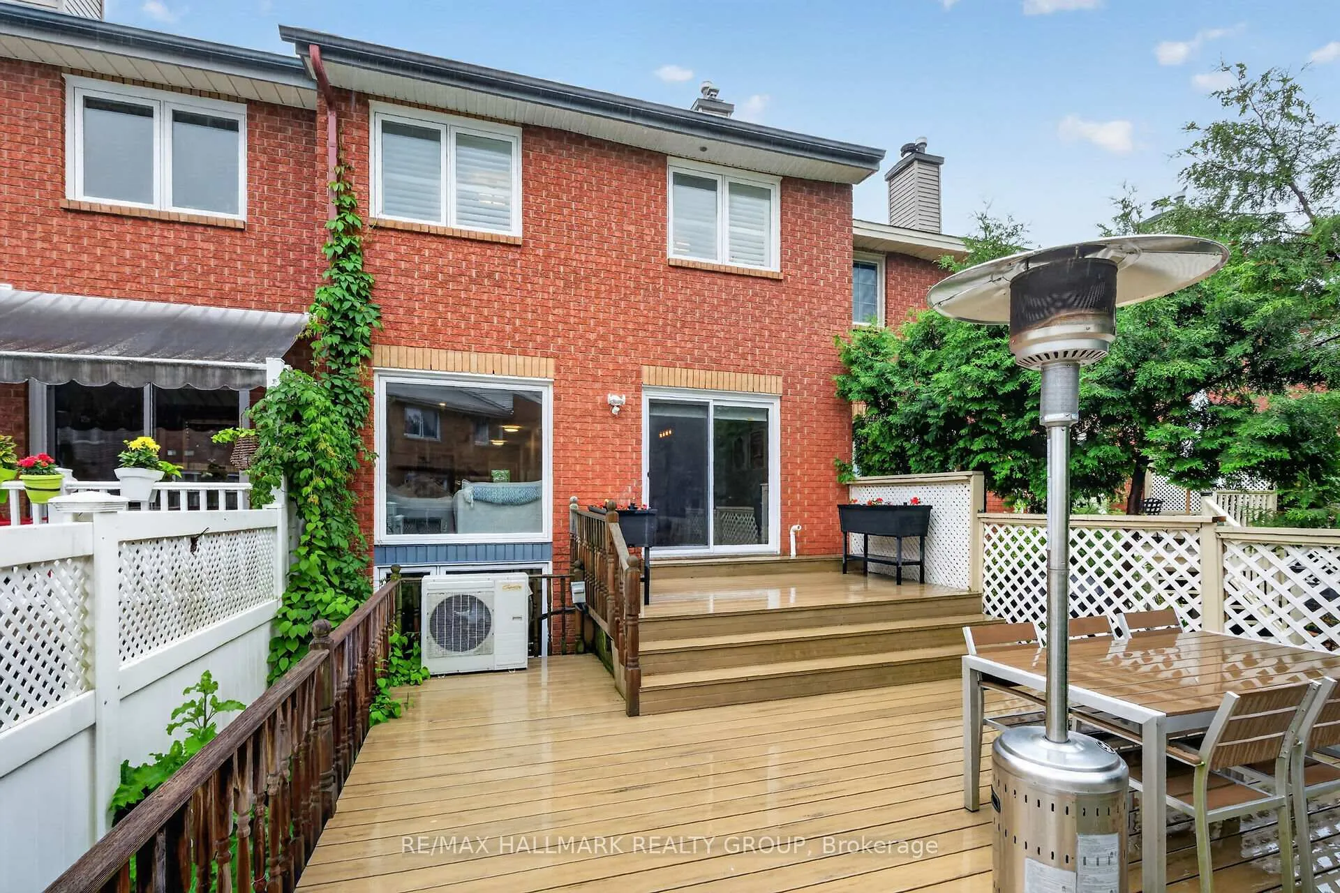 Photo 39 of 162 Dunbarton Court, Ottawa, Cardinal Glen — HOMEH