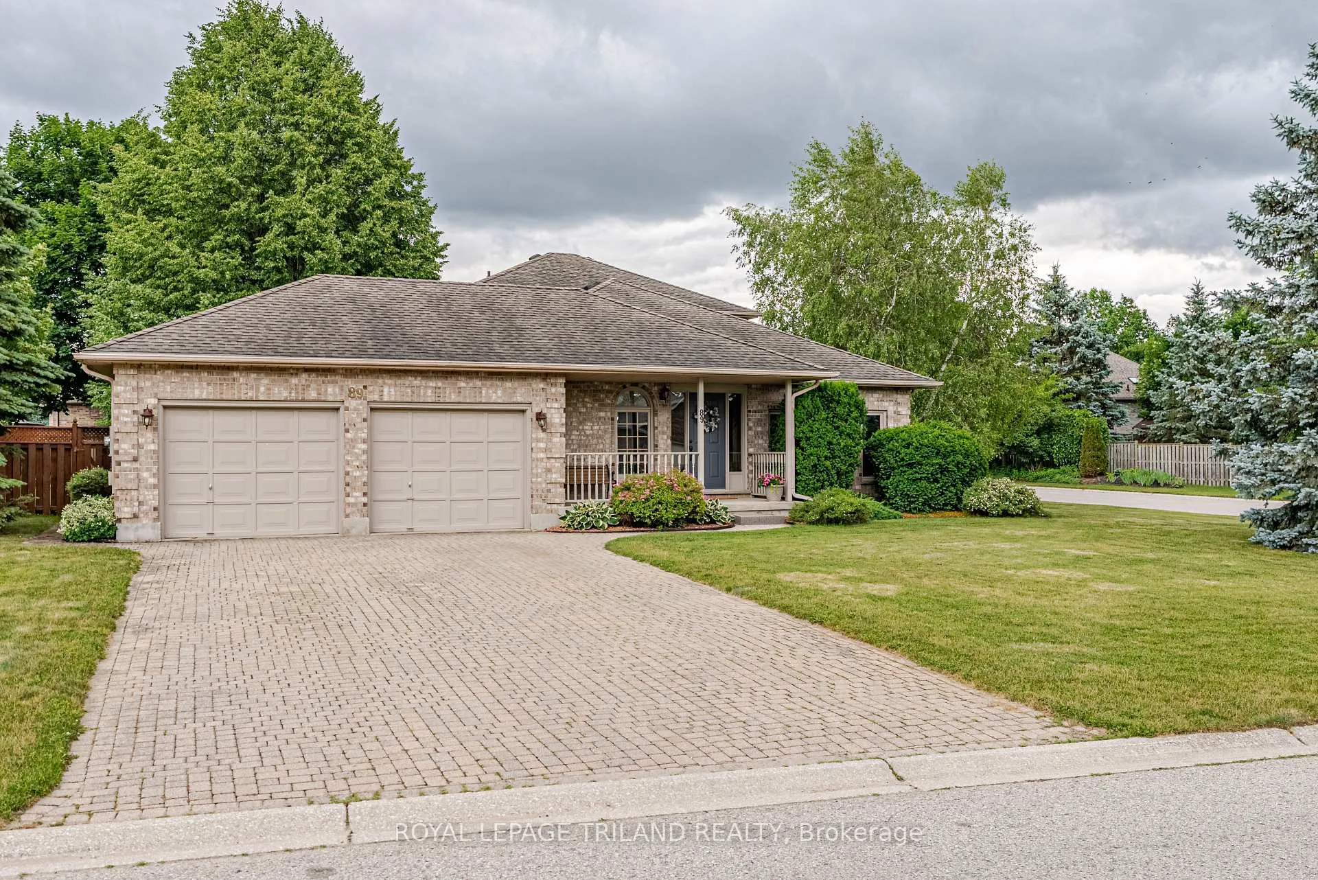 Photo 2 of 89 Parkview Drive, Thames Centre, Dorchester — HOMEH