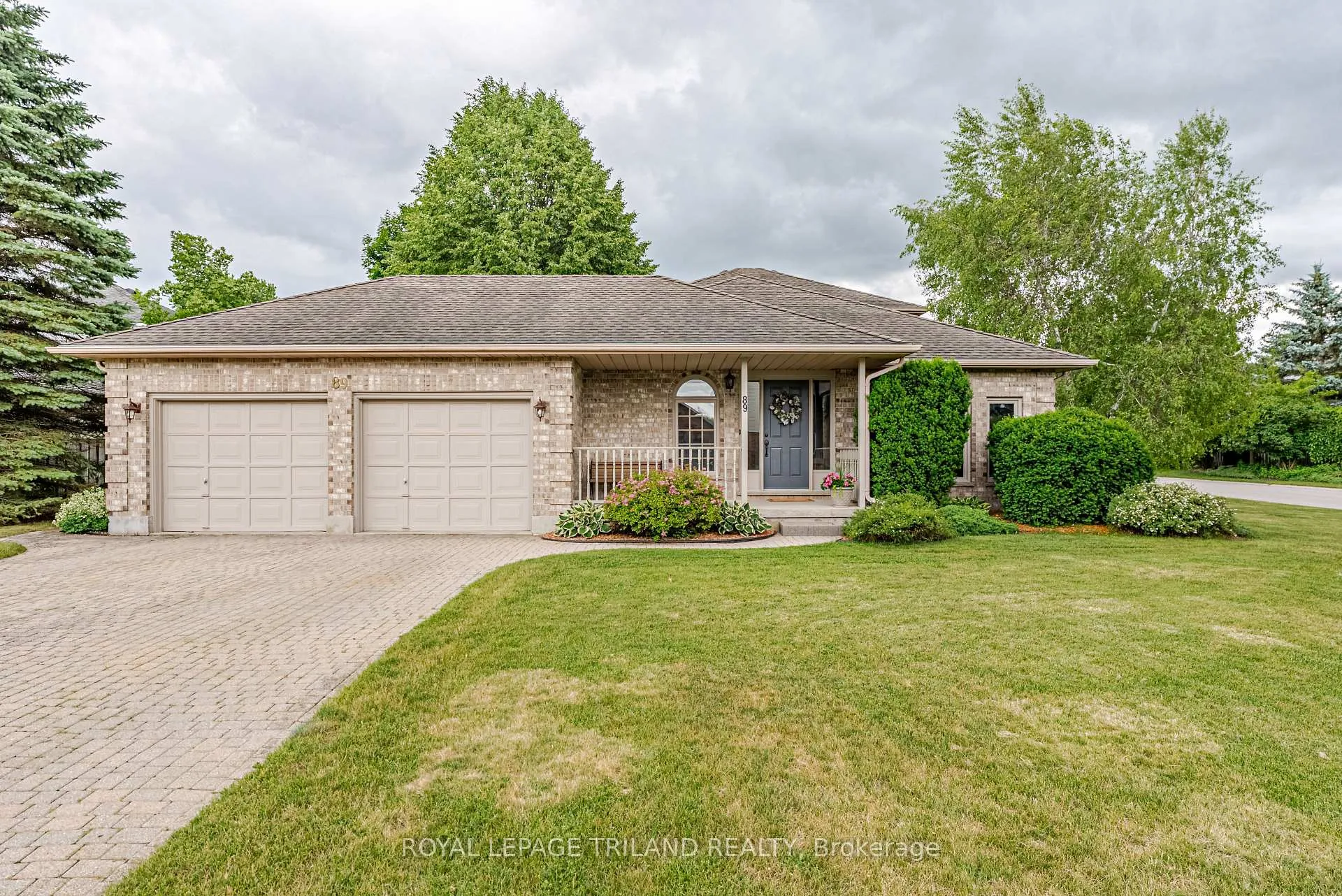 Photo 3 of 89 Parkview Drive, Thames Centre, Dorchester — HOMEH