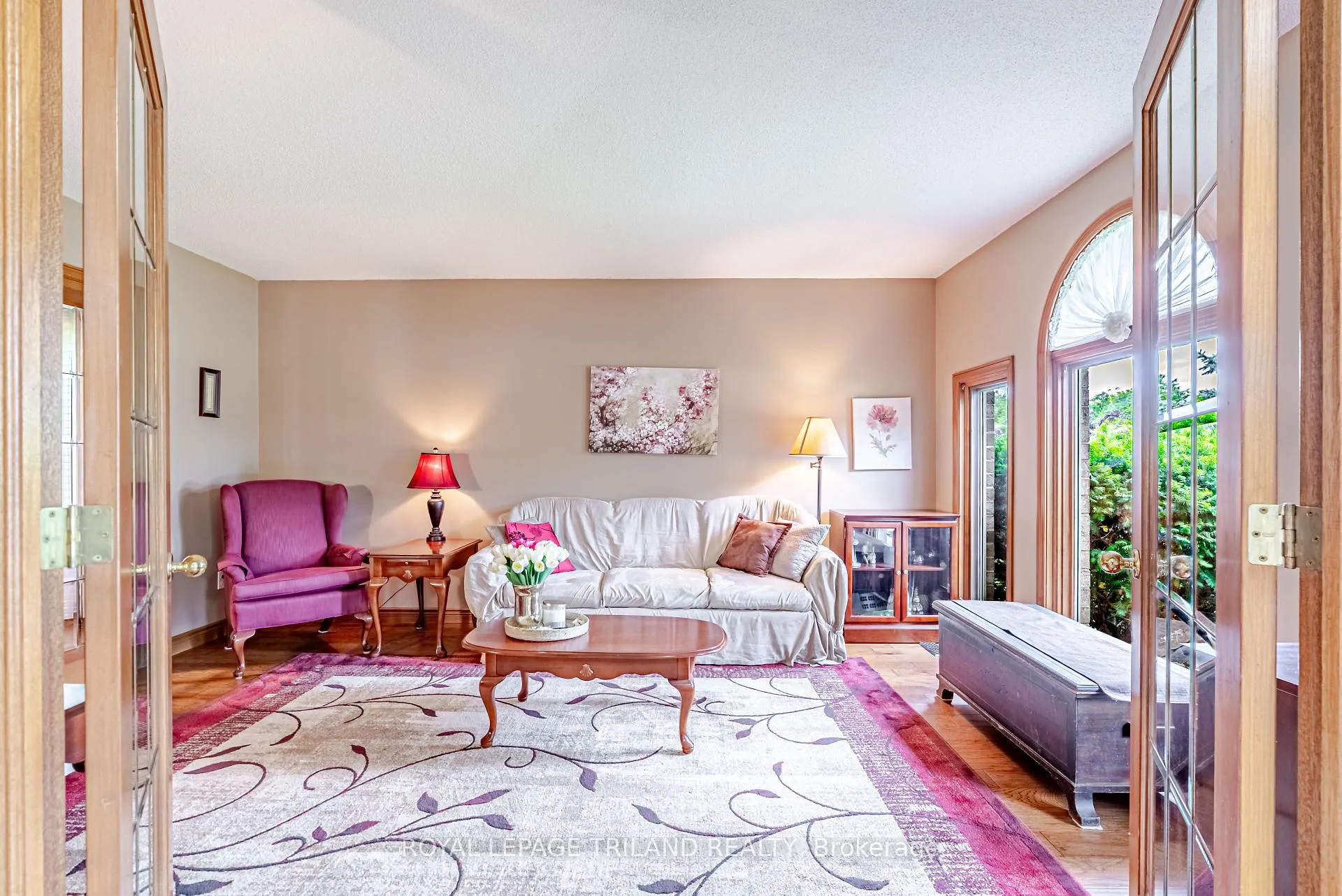 Photo 7 of 89 Parkview Drive, Thames Centre, Dorchester — HOMEH