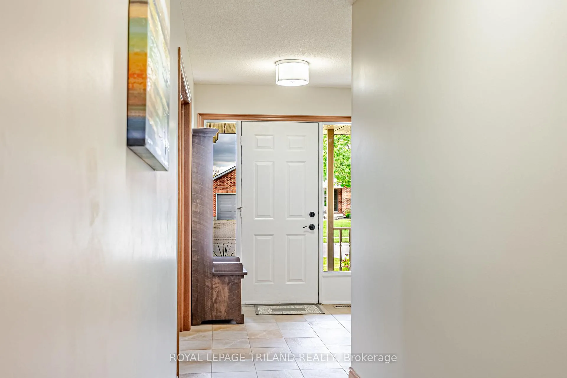 Photo 11 of 89 Parkview Drive, Thames Centre, Dorchester — HOMEH