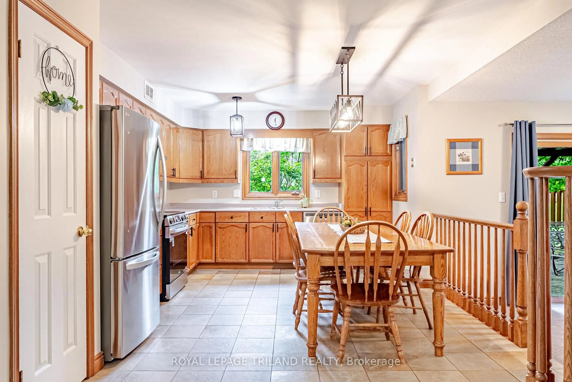 Photo 21 of 89 Parkview Drive, Thames Centre, Dorchester — HOMEH