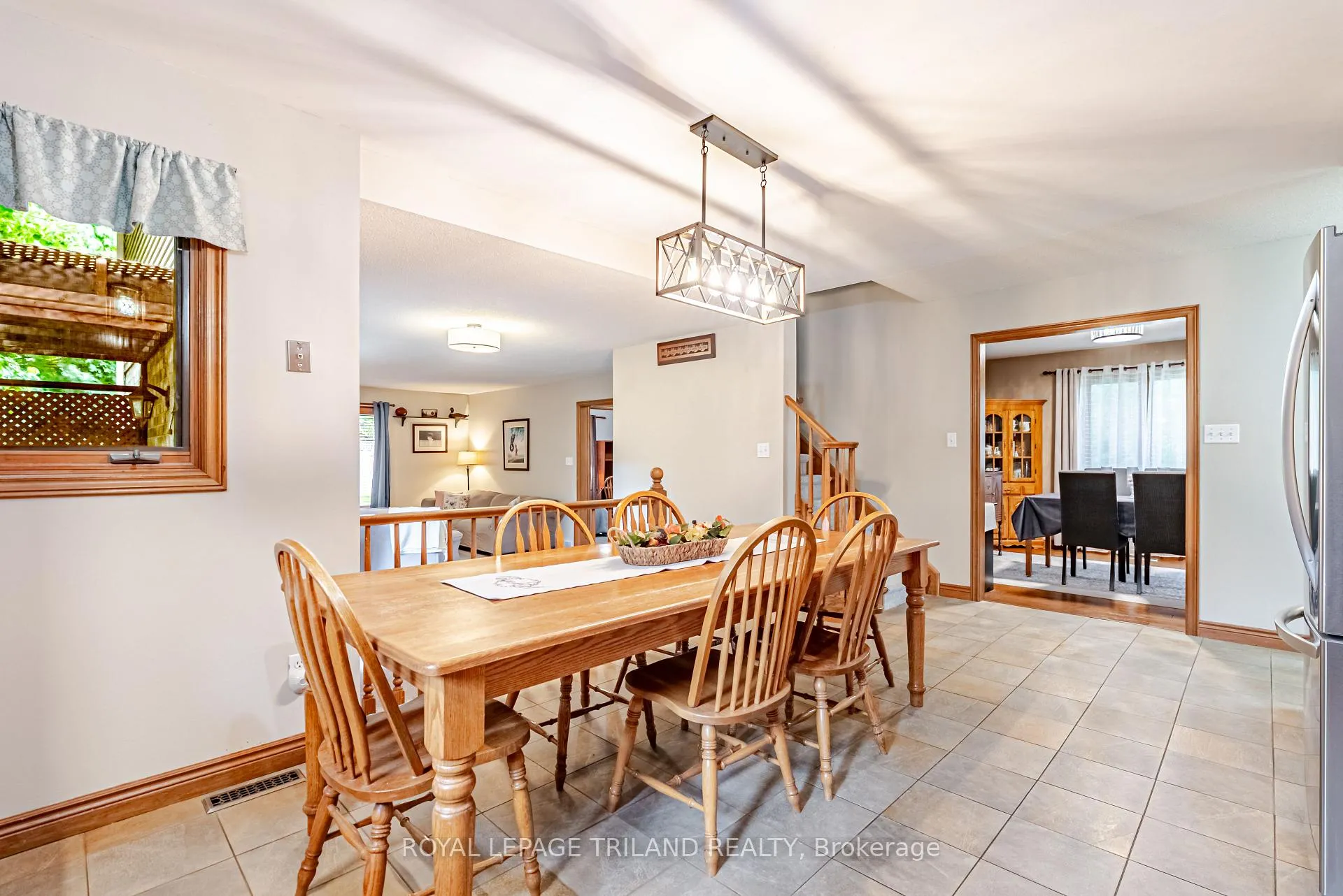 Photo 22 of 89 Parkview Drive, Thames Centre, Dorchester — HOMEH