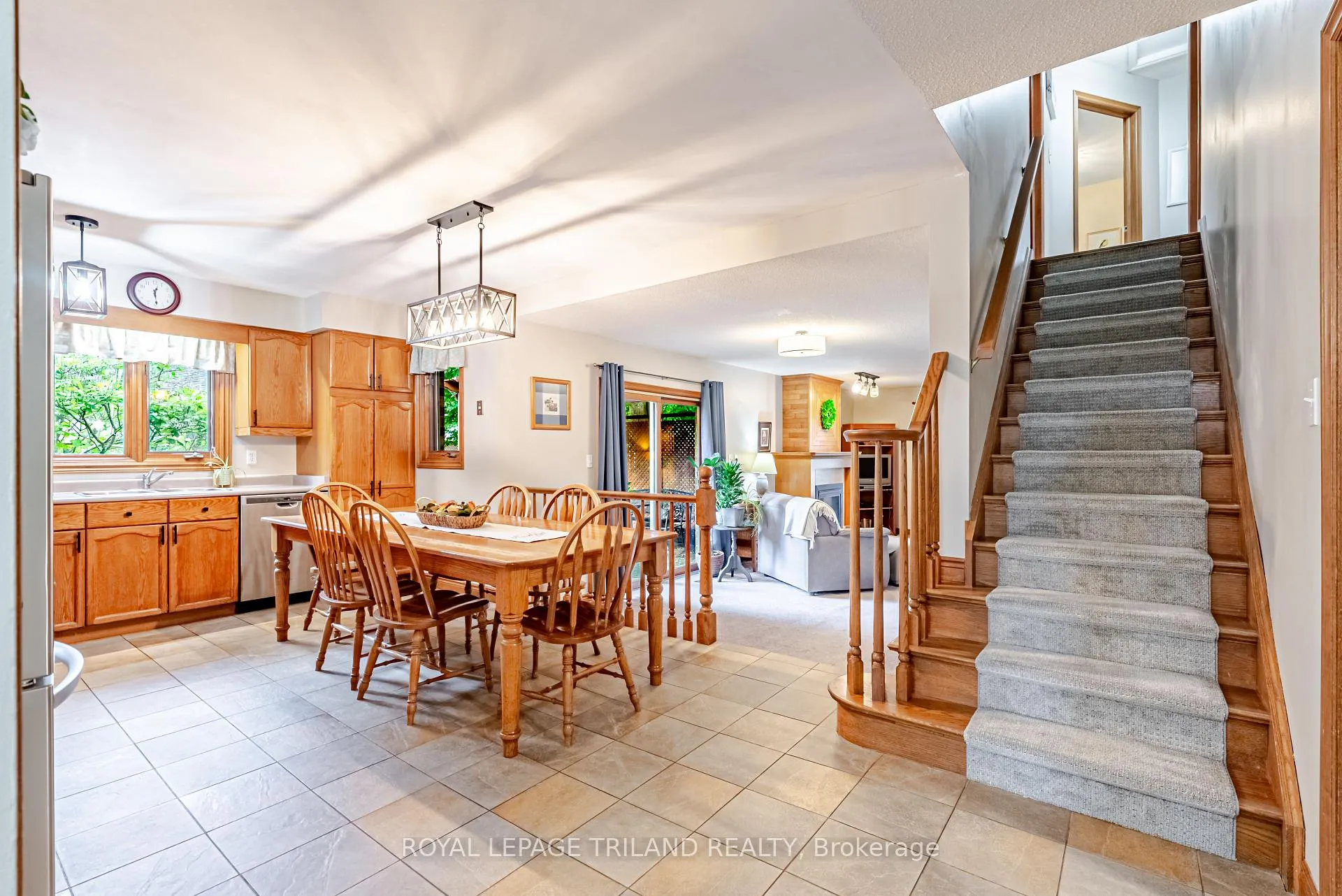 Photo 29 of 89 Parkview Drive, Thames Centre, Dorchester — HOMEH