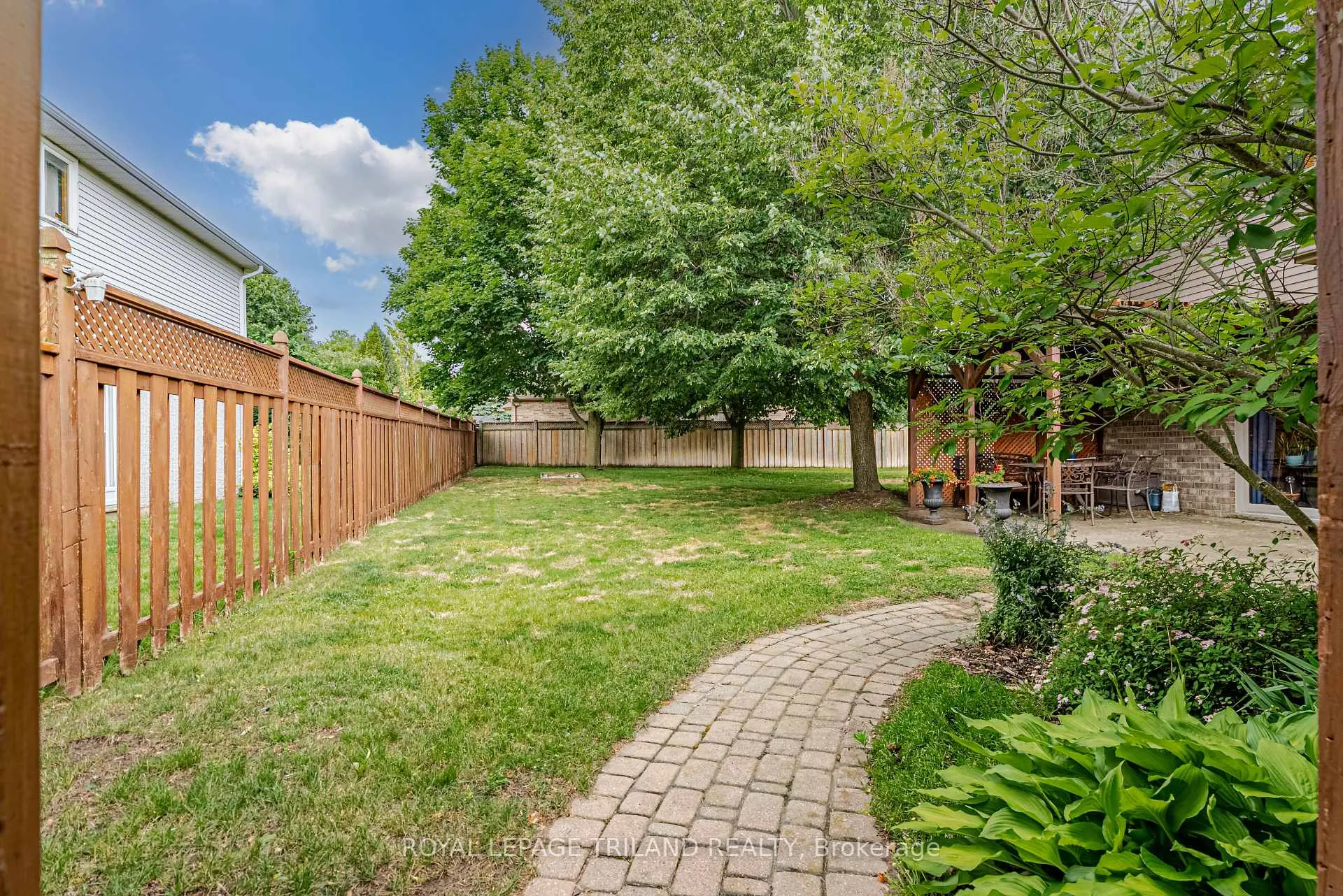 Photo 44 of 89 Parkview Drive, Thames Centre, Dorchester — HOMEH