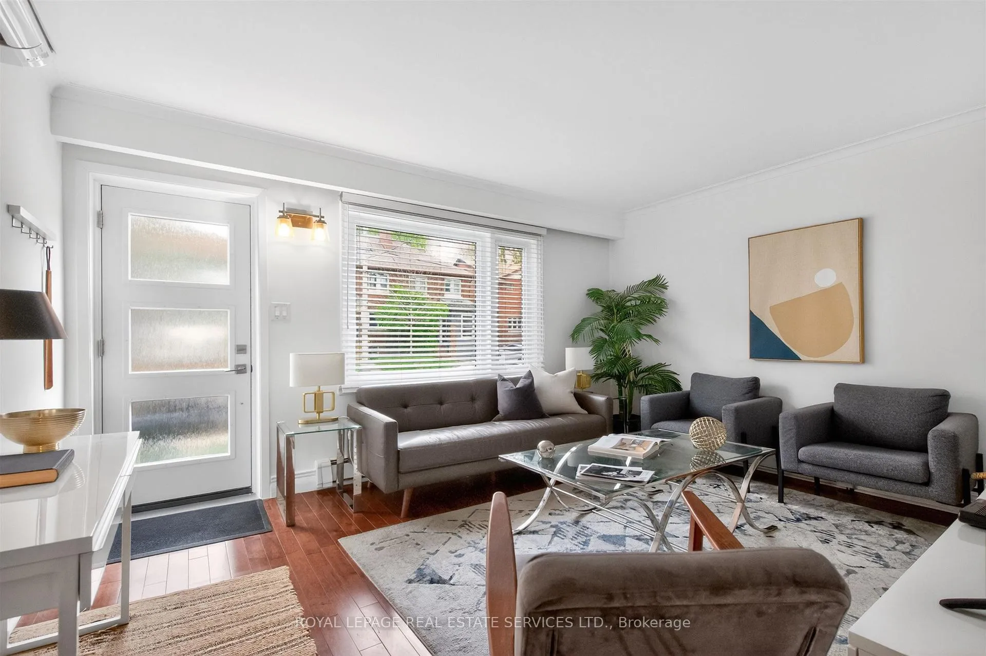 Photo 3 of 25 Lorindale Avenue, Toronto, Lawrence Park North — HOMEH