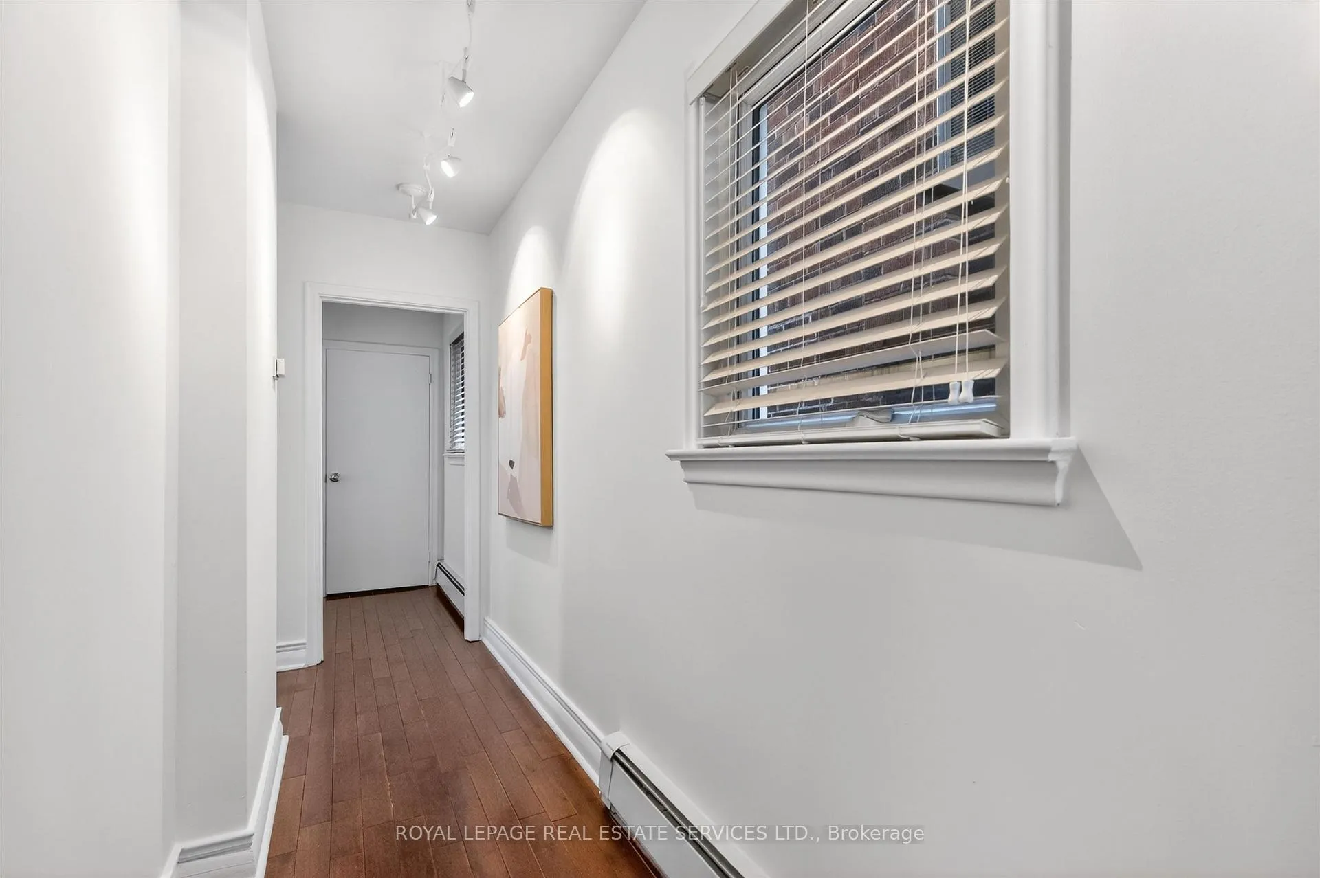 Photo 10 of 25 Lorindale Avenue, Toronto, Lawrence Park North — HOMEH