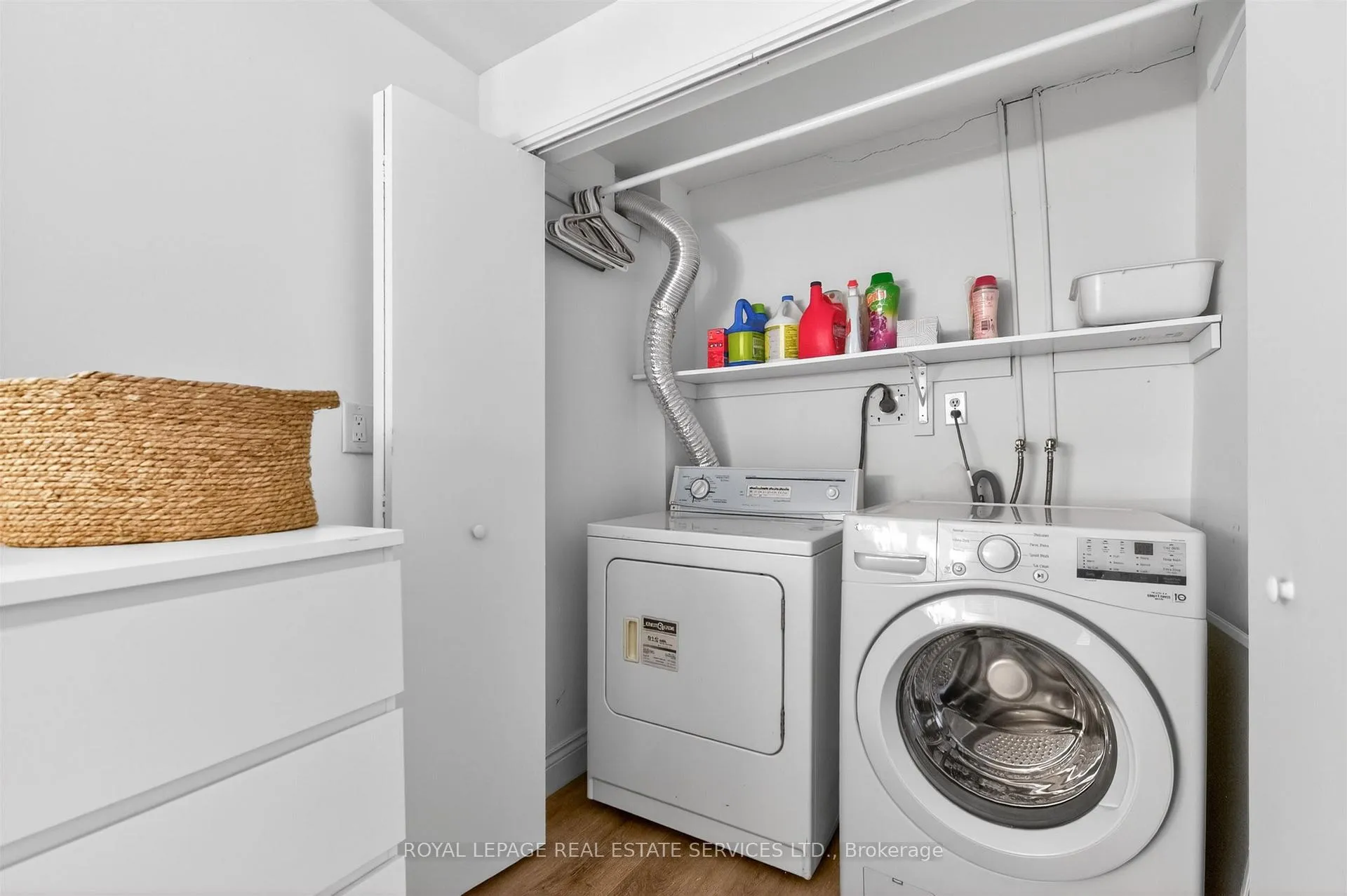 Photo 36 of 25 Lorindale Avenue, Toronto, Lawrence Park North — HOMEH