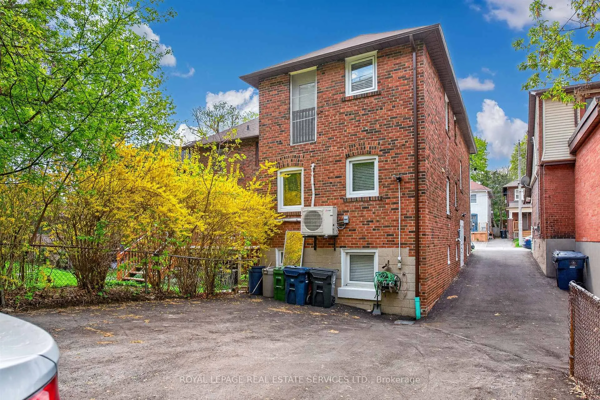 Photo 39 of 25 Lorindale Avenue, Toronto, Lawrence Park North — HOMEH
