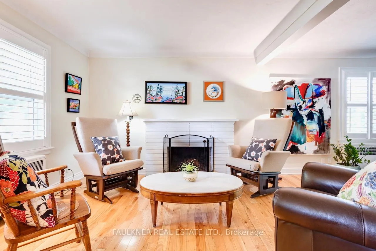Photo 2 of 2248 Mcquaig Street, Ottawa, Alta Vista — HOMEH