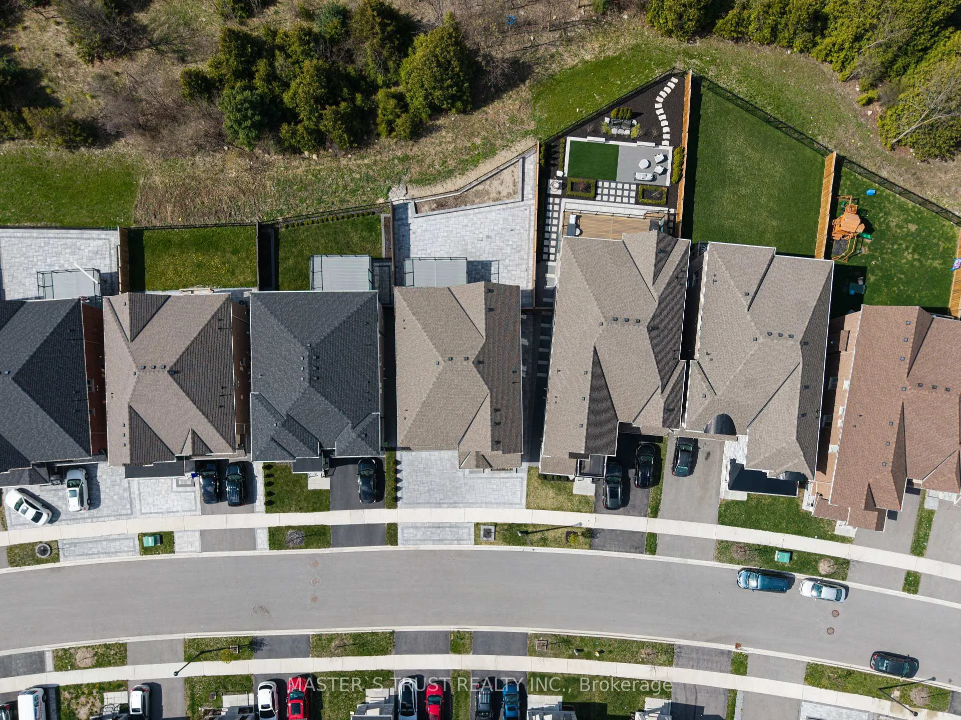 Photo 3 of 2497 Florentine Place, Pickering, Rural Pickering — HOMEH