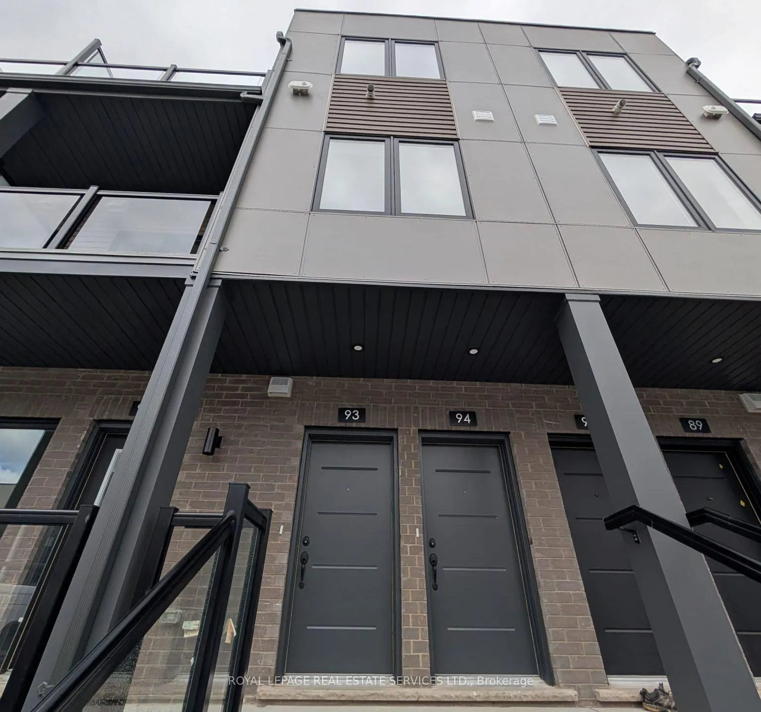 Photo 2 of Unit 93, 42 Lowes Road W, Guelph, Clairfields/Hanlon Business Park — HOMEH