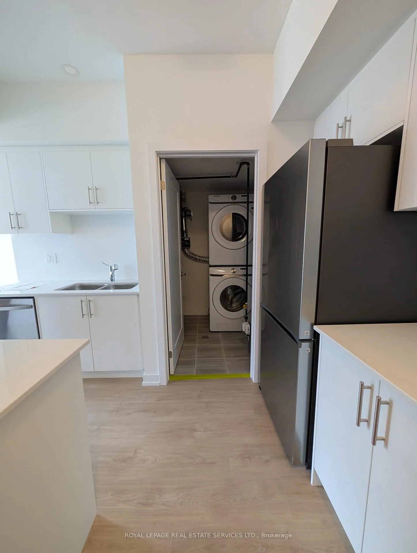 Photo 7 of Unit 93, 42 Lowes Road W, Guelph, Clairfields/Hanlon Business Park — HOMEH