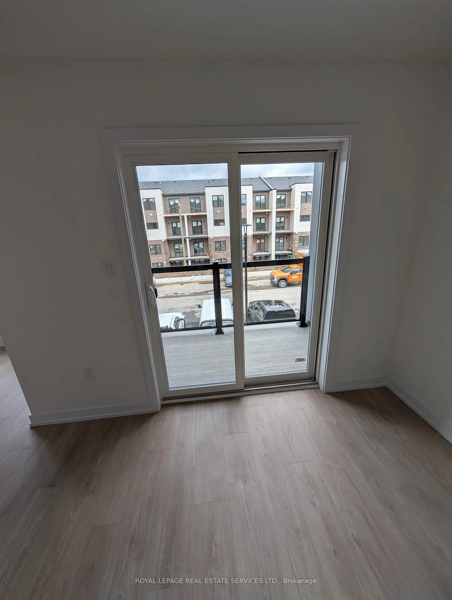 Photo 11 of Unit 93, 42 Lowes Road W, Guelph, Clairfields/Hanlon Business Park — HOMEH