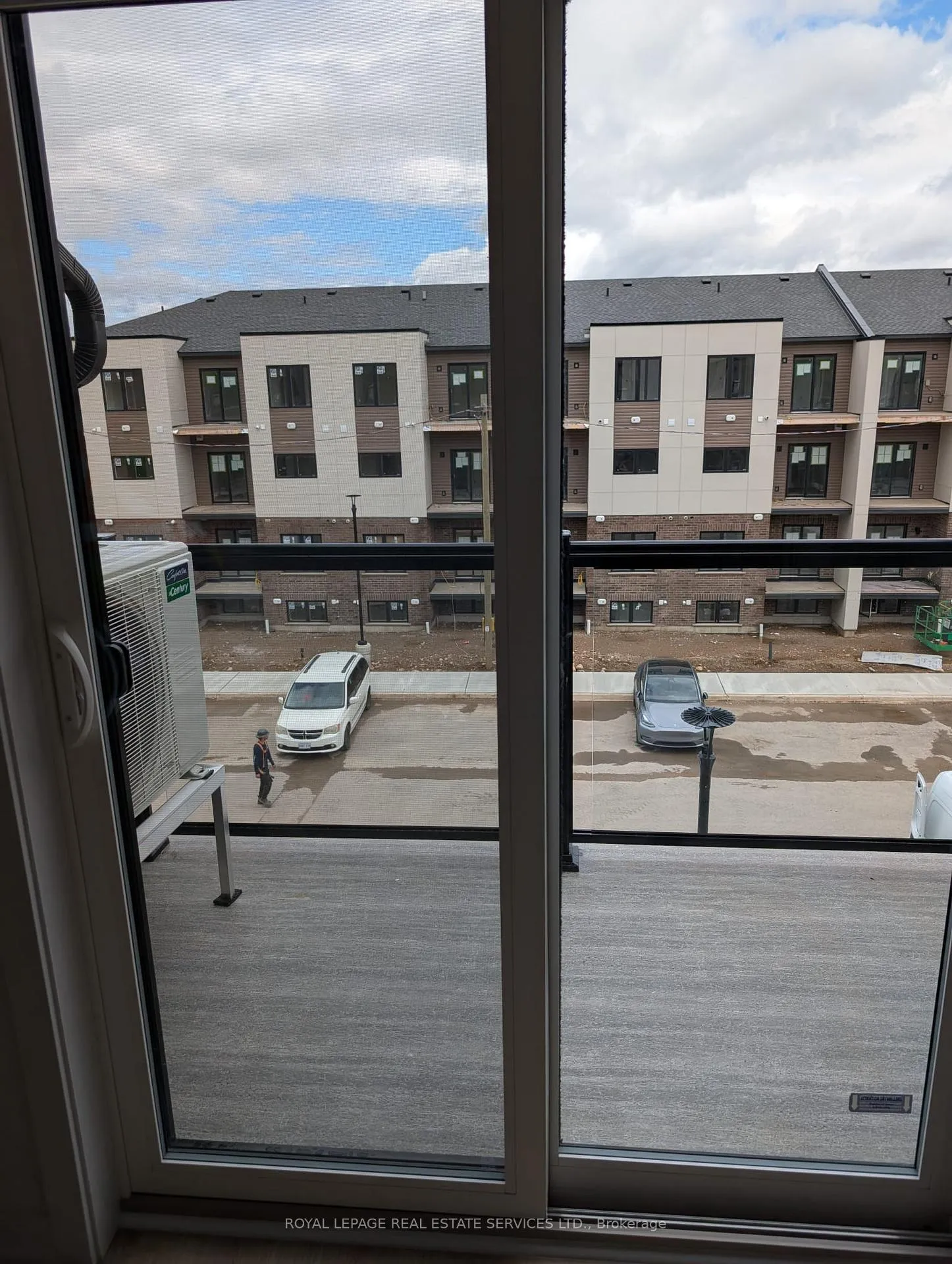 Photo 22 of Unit 93, 42 Lowes Road W, Guelph, Clairfields/Hanlon Business Park — HOMEH