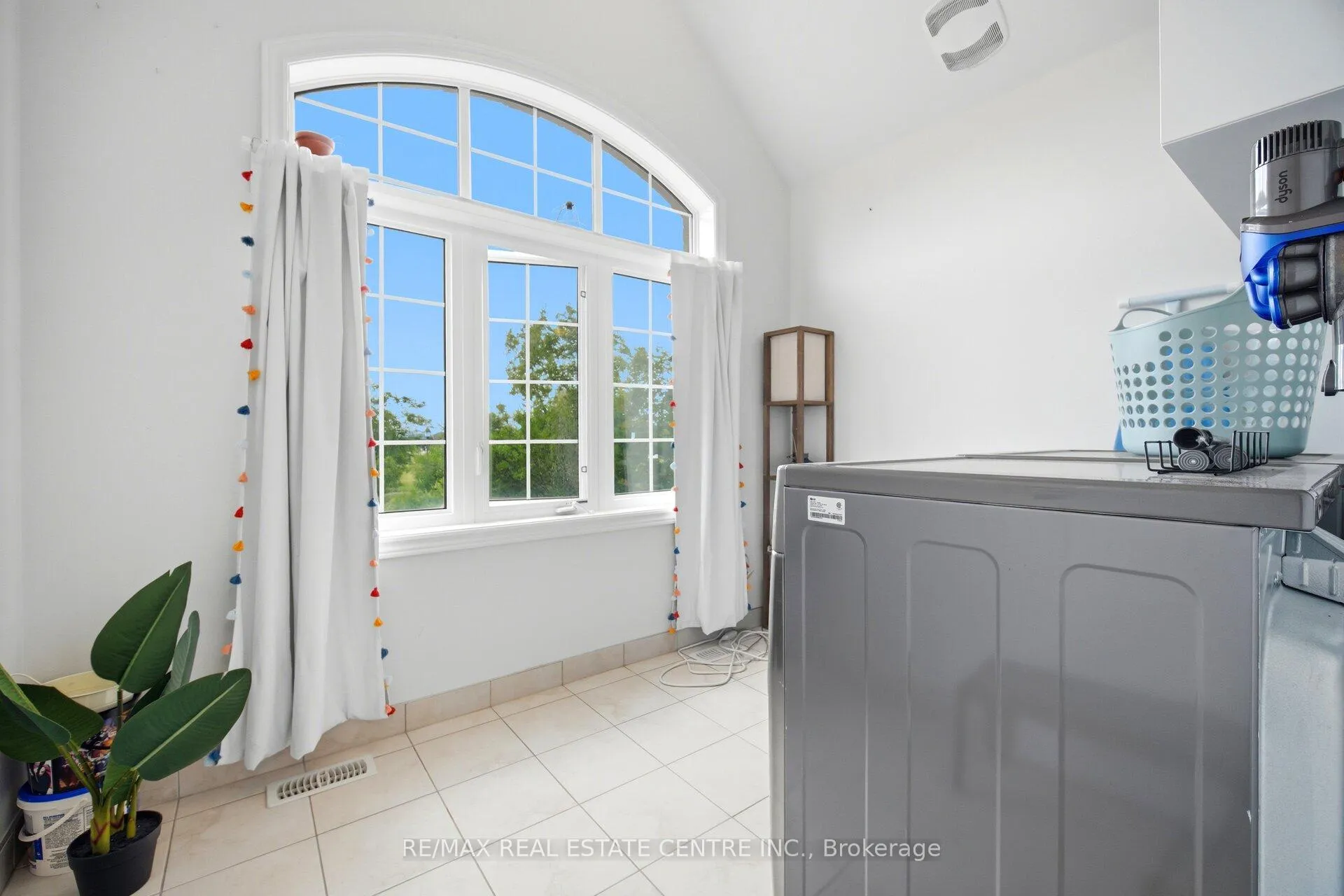 Photo 39 of Isaac 3051 Avenue, Oakville, Glenorchy — HOMEH