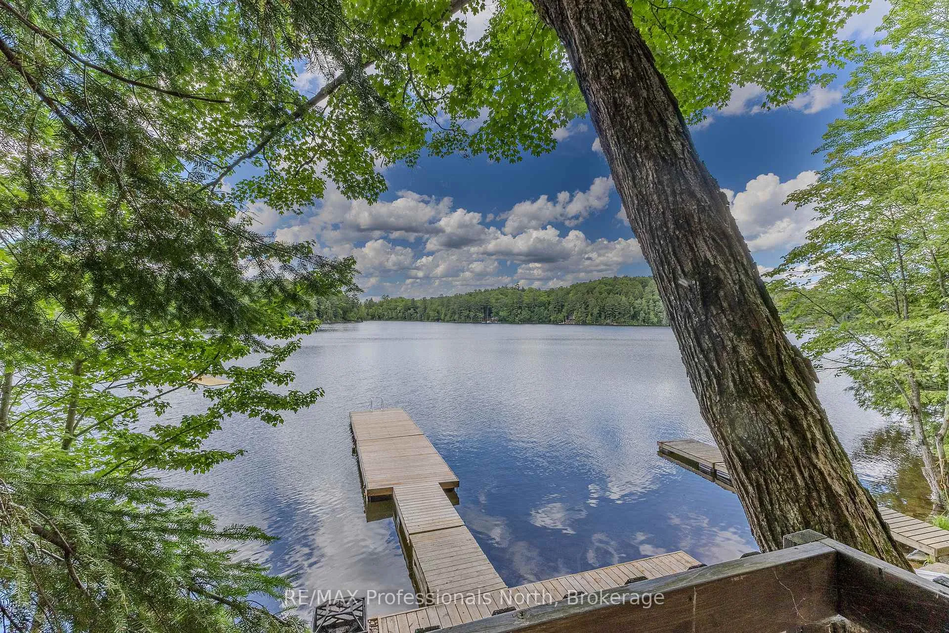 Photo 3 of 1016 Twilight Close, Algonquin Highlands, McClintock — HOMEH