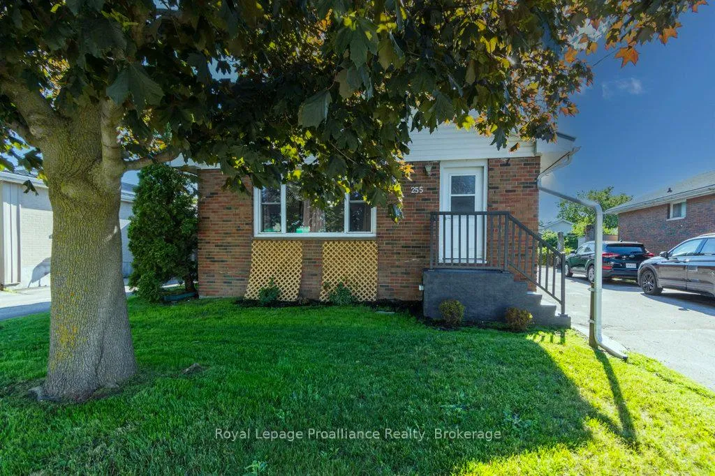 Photo 2 of 255 West Street, Quinte West, Trenton Ward — HOMEH