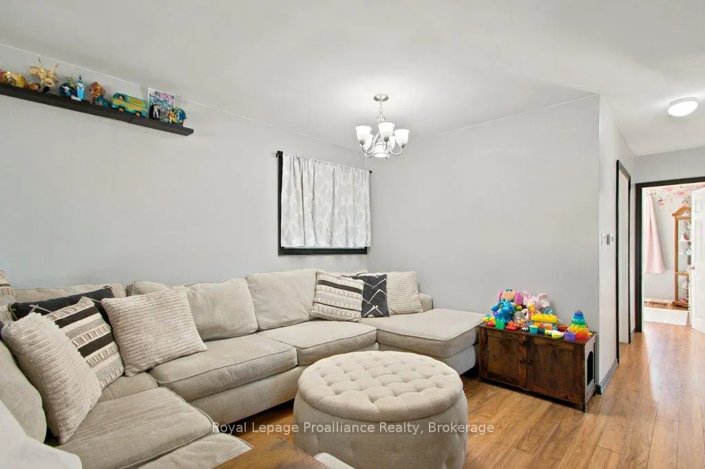 Photo 6 of 255 West Street, Quinte West, Trenton Ward — HOMEH