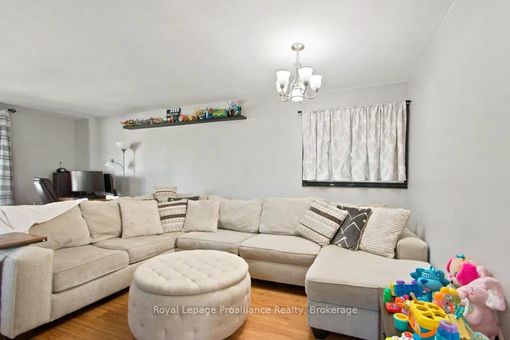 Photo 7 of 255 West Street, Quinte West, Trenton Ward — HOMEH