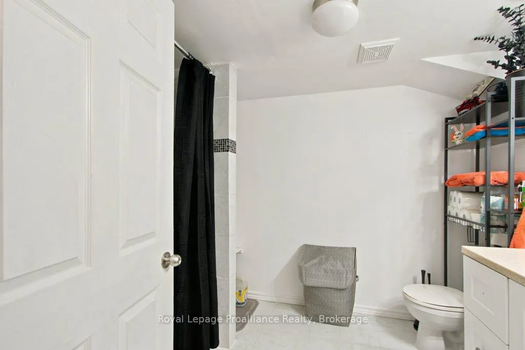 Photo 24 of 255 West Street, Quinte West, Trenton Ward — HOMEH